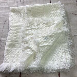 Vintage Nannekins by Nannette White Unisex Baby Blanket 40x40” Fringe Acrylic